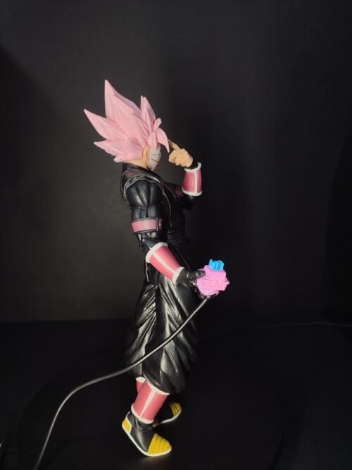 Figura Goku Black Super Saiyan con sistema FDS - Dragon Ball
