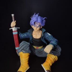Figura Trunks sentado tamaño mediano