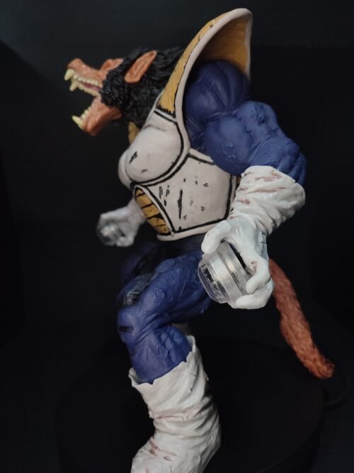 Figura Ozaru Vegeta con Alumbrado Led-Dragon Ball