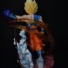Figura Goku Super Saiyan sobre base con sistema FDS - Dragon Ball