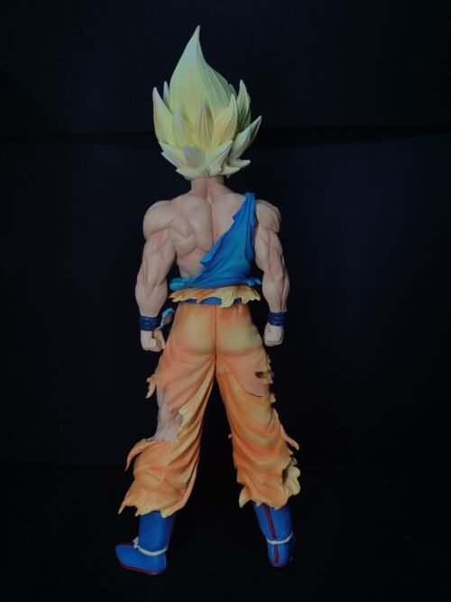 Figura Goku Super Saiyan - Dragon Ball
