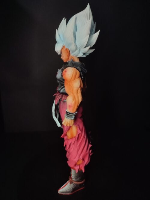 Figura Goku Super Saiyan Ultra instinct  - Dragon Ball
