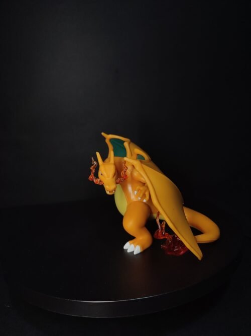 Figura Charizard - Pokémon