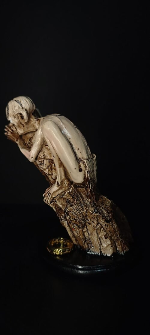 Figura Gollum y anillo - El señor de los anillos