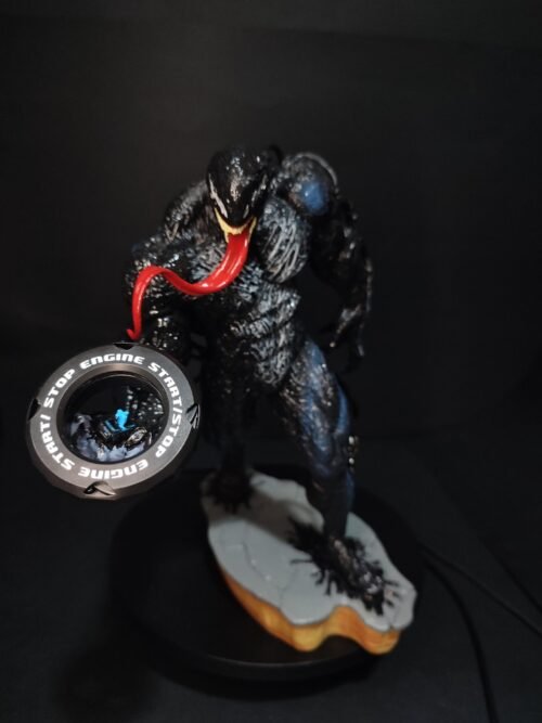 Figura de Venom con sistema FDS