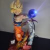 Figura Goku Super Saiyan sobre base con sistema FDS - Dragon Ball