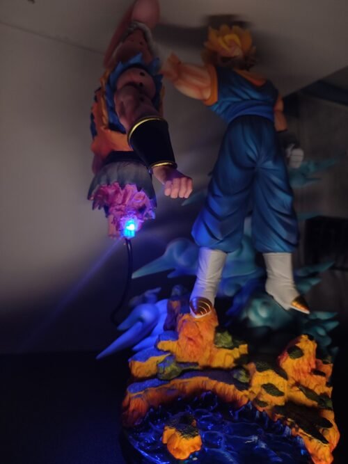 Figura Vegetto vs Buu fase Gotenks con sistema FDS - Dragon Ball
